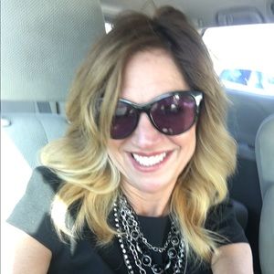 Meet your Posher, Robin